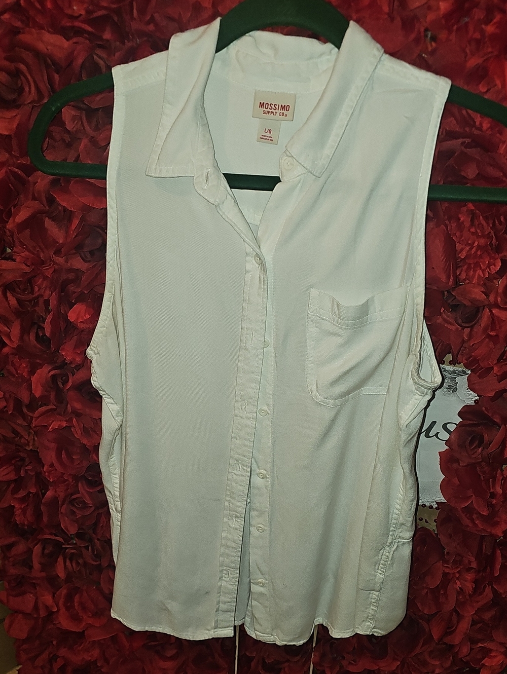 Mossimo Supply Co. Women's White Sleeveless Button-Down Shirt Size Large